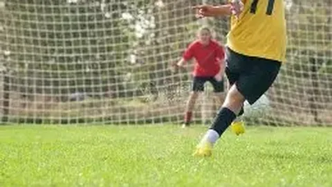 休·杰克曼透露新冠检测结果为阳性，症状类似感冒